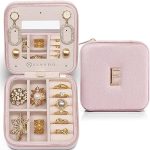 Vlando Plush Velvet Travel Jewelry Case, Personalized Initial Jewelry Boxes for Women Girls, Mini Jewelry Travel Organizer Travel Essentials for Birthday Gifts for Friend Teen Girls – Letter E, Pink