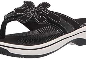 Clarks womens Brinkley Flora Flip-Flop